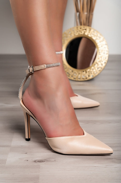 Schoenen met hakken en strass-steentjes beige