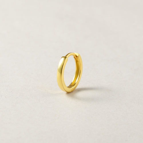 Kleine minimalistische oorringen